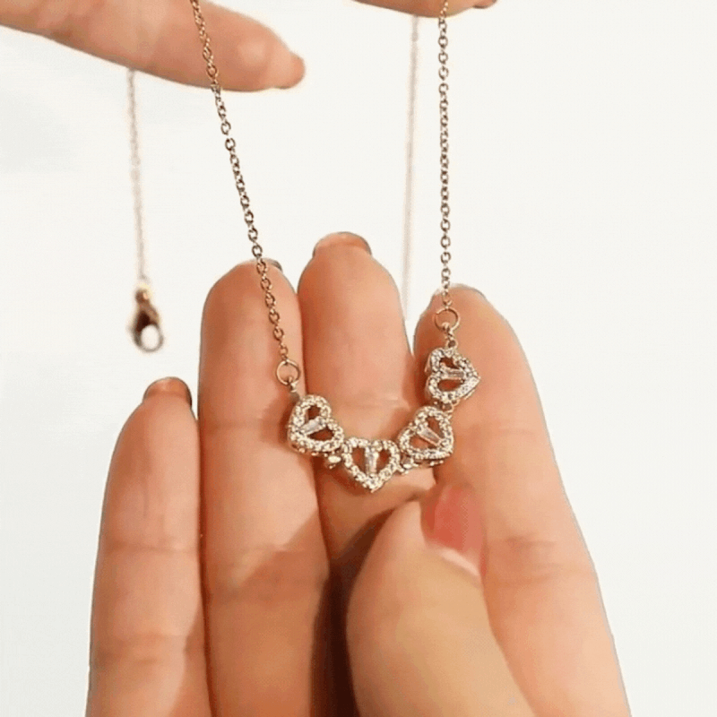 COLLAR TRÉBOL DE CORAZONES