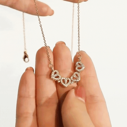 COLLAR TRÉBOL DE CORAZONES